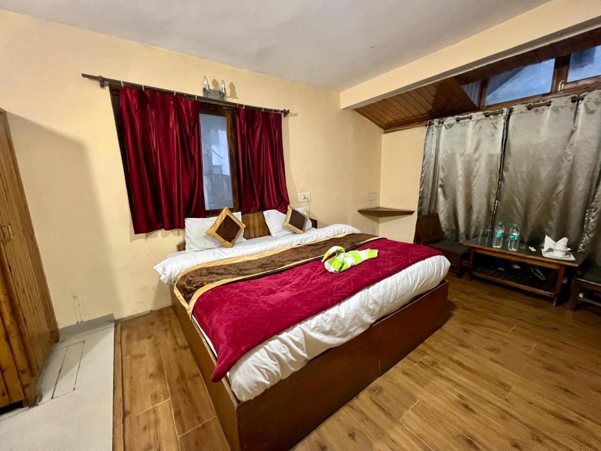 Hotel Silver Land-manali Manali (Himachal Pradesh)