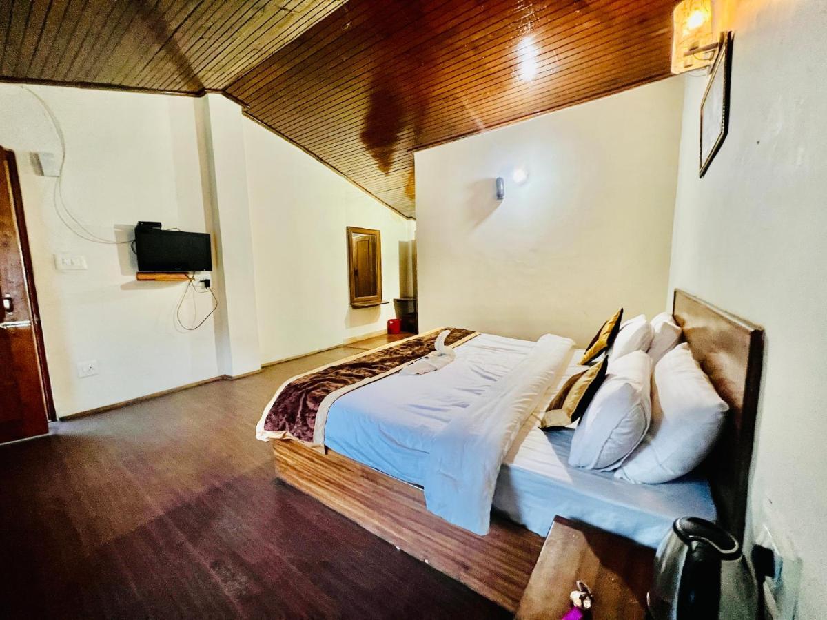 Hotel Silver Land-manali